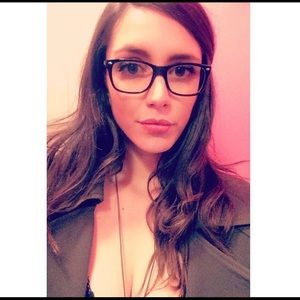 Meet your Posher, Lucy